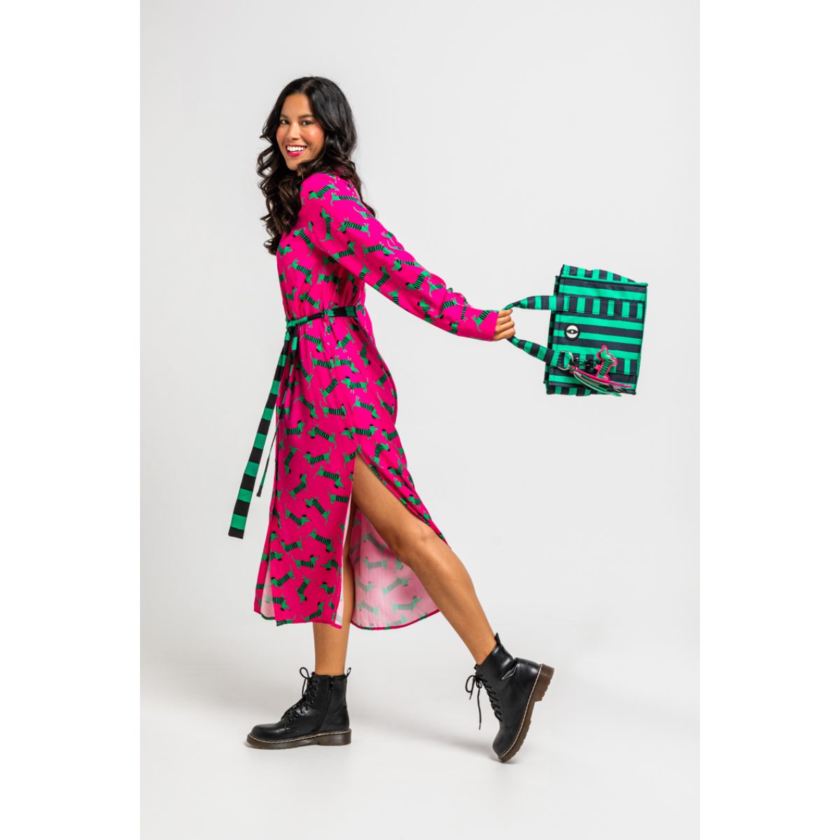 Lolina • Mas para que una perra verde Dress • Green Fuchsia - Image 4