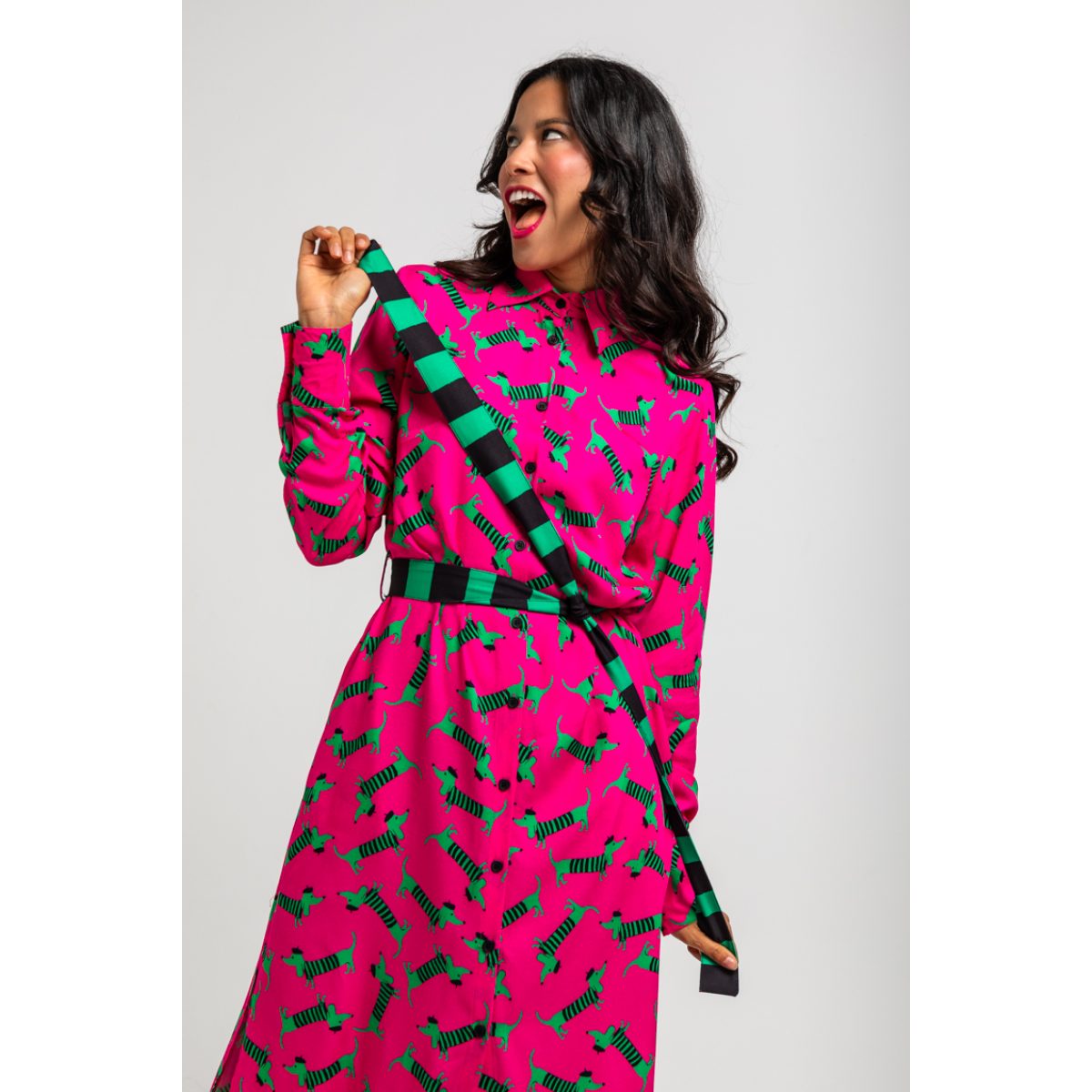 Lolina • Mas para que una perra verde Dress • Green Fuchsia - Image 2