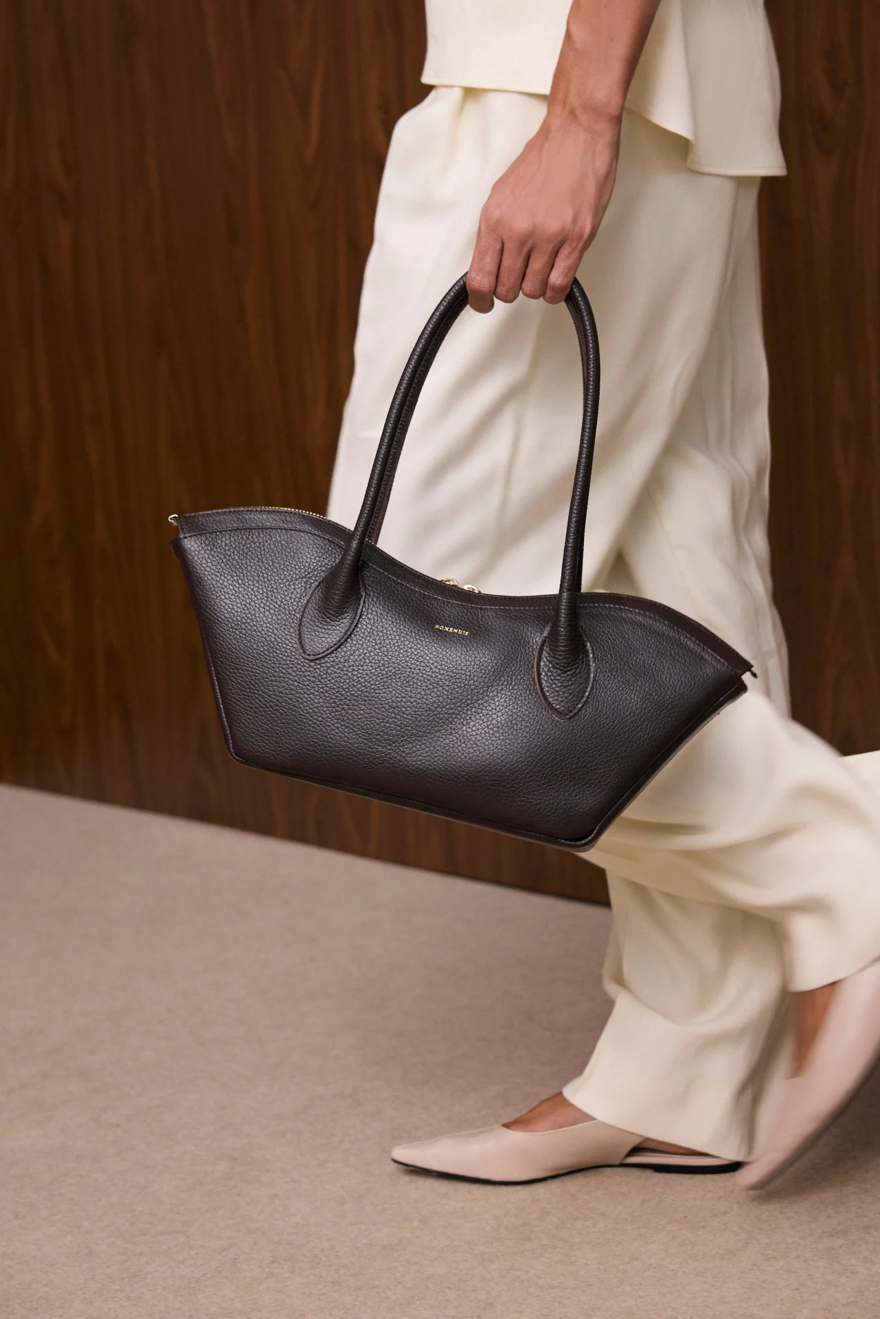 Bonendis • Bisou Small Shoulder Bag • Dark Brown