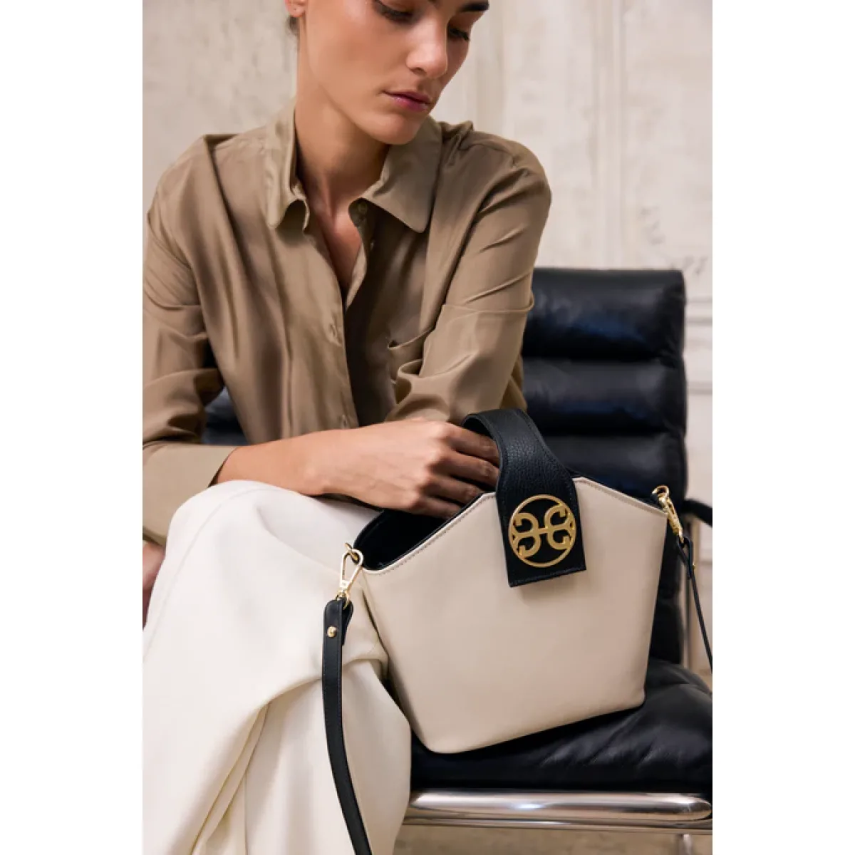 Bonendis • Evelyn Leather Handbag • Ivory Black - Image 3