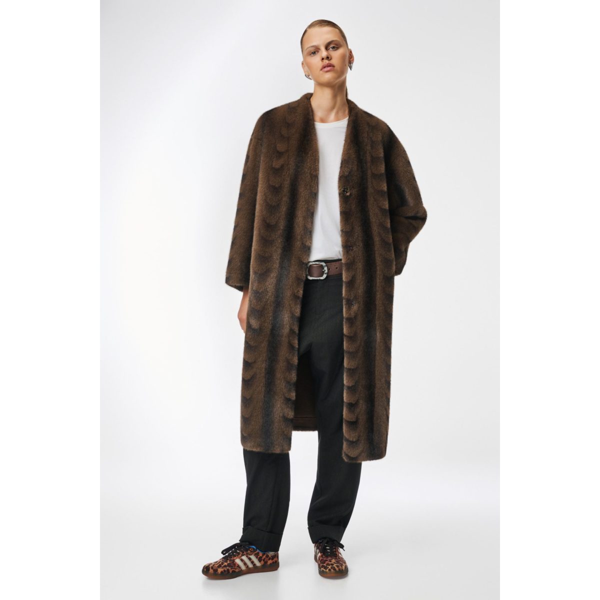 Cloud9byL • Venus Vegan Fur • Brown - Image 2