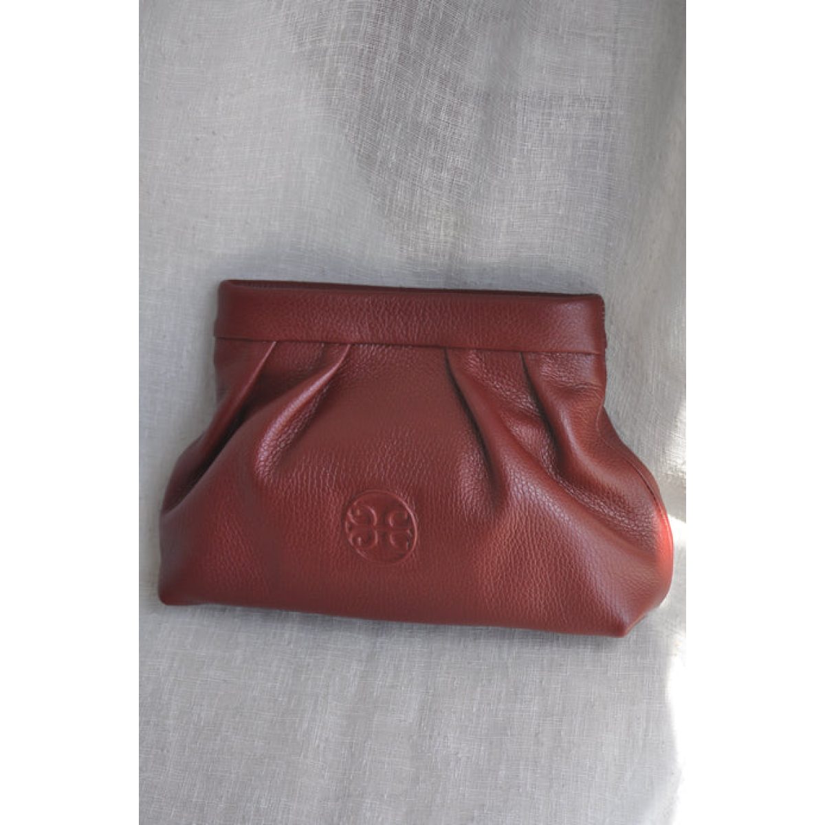 Bonendis • Kiss Leather Pouch • Cherry - Image 3