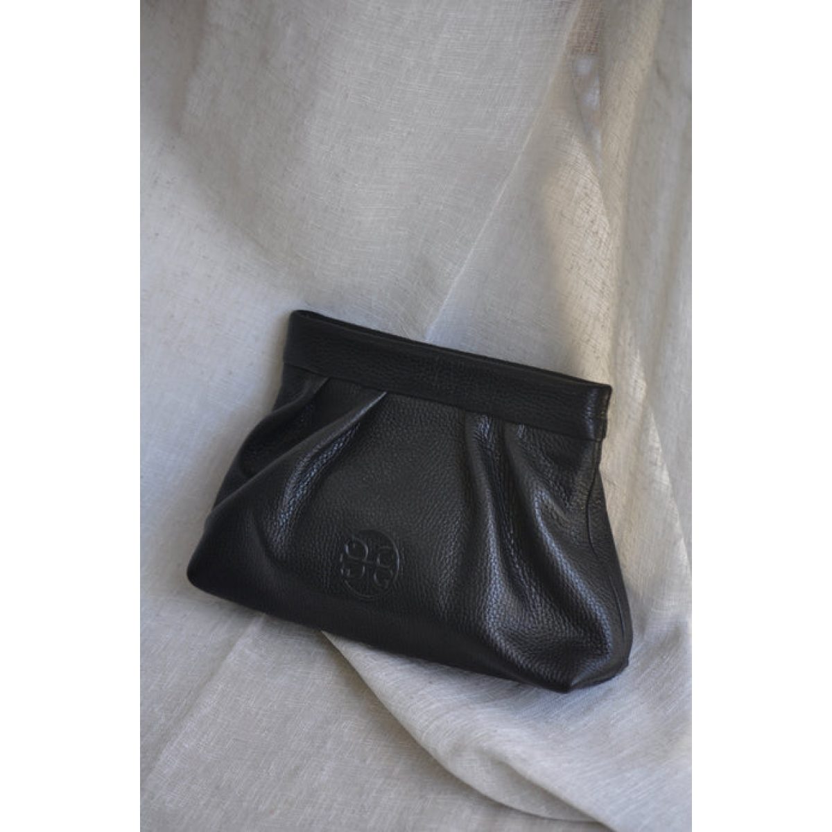 Bonendis • Kiss Leather Pouch • Black - Image 2