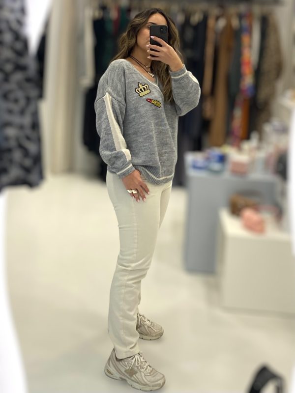 Le Streghe • College Sweater • Cream Grey - Image 3