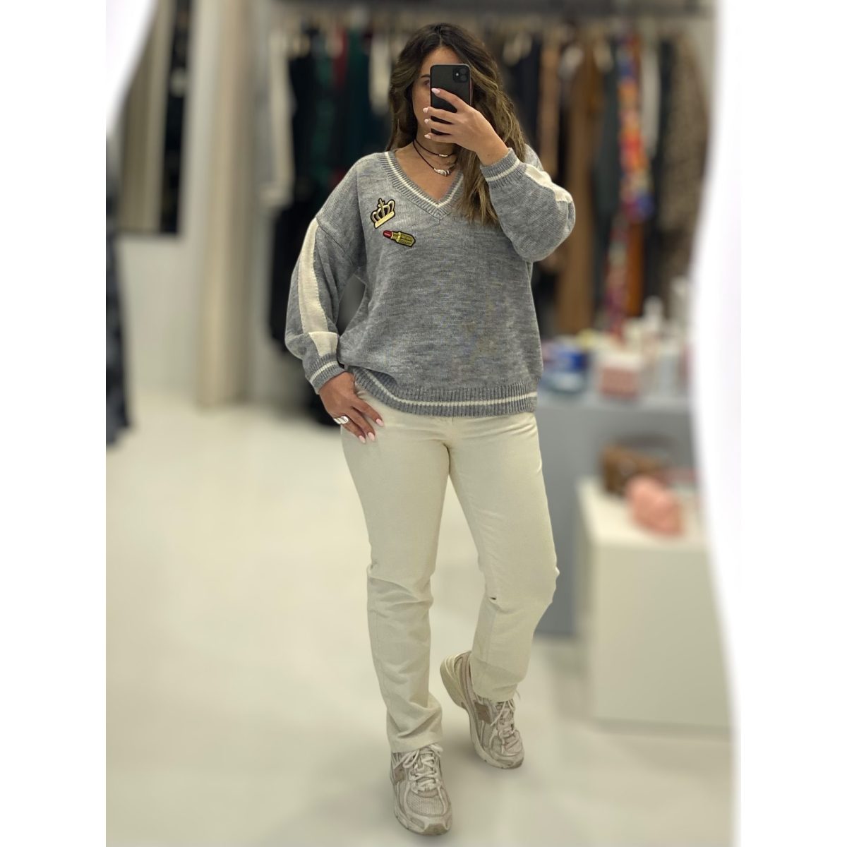Le Streghe • College Sweater • Cream Grey - Image 2