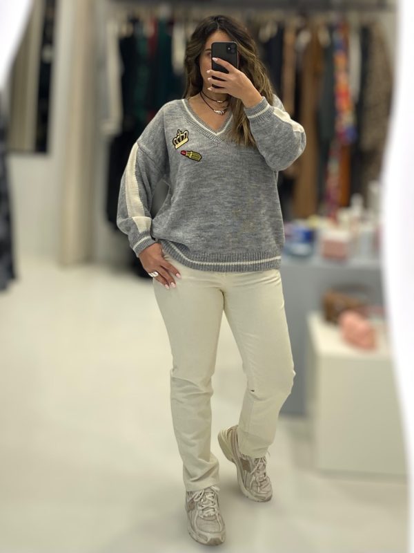 Le Streghe • College Sweater • Cream Grey - Image 2