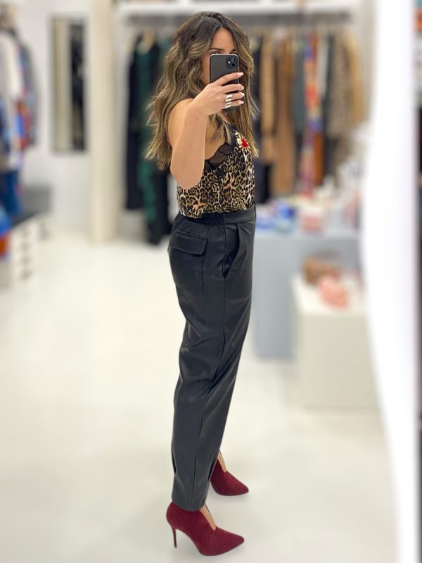 Le Vertige • Vegan Leather Barrel Pants • Black - Image 3