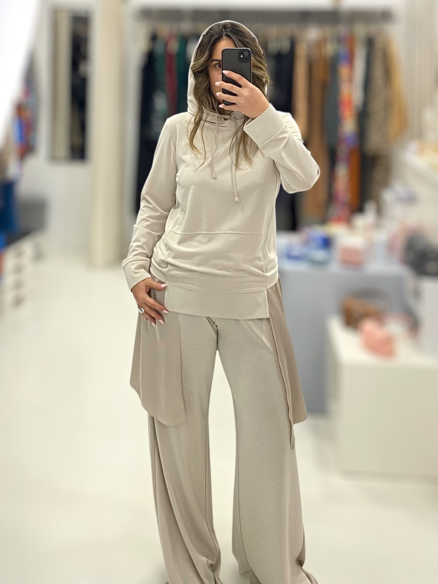 Deppy Joo • Silky touch Tracksuit • Ivory