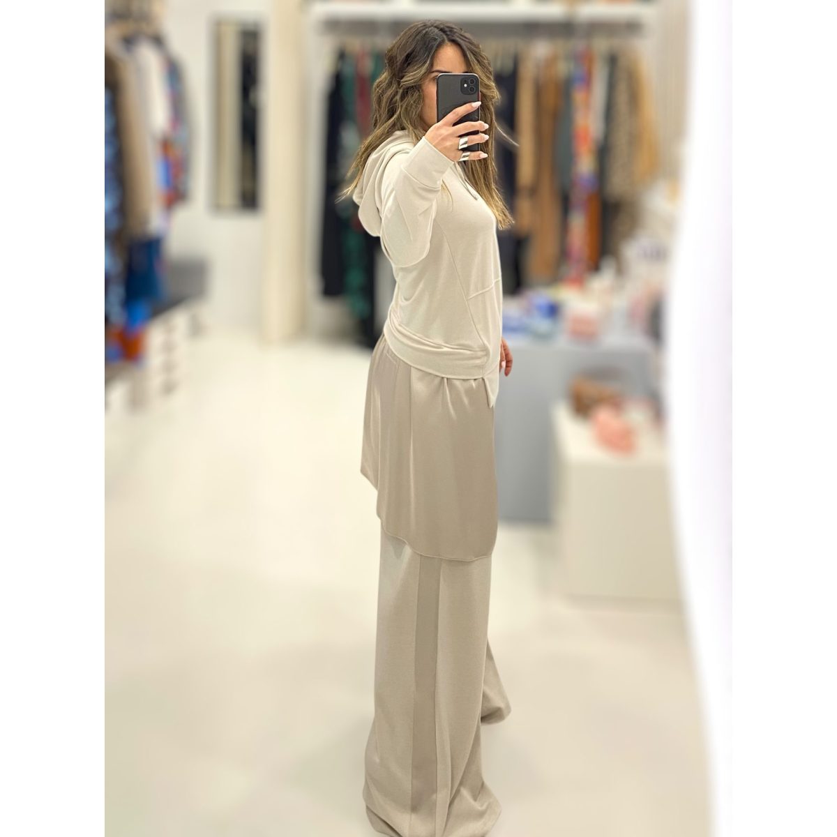 Deppy Joo • Silky touch Tracksuit • Ivory - Image 2