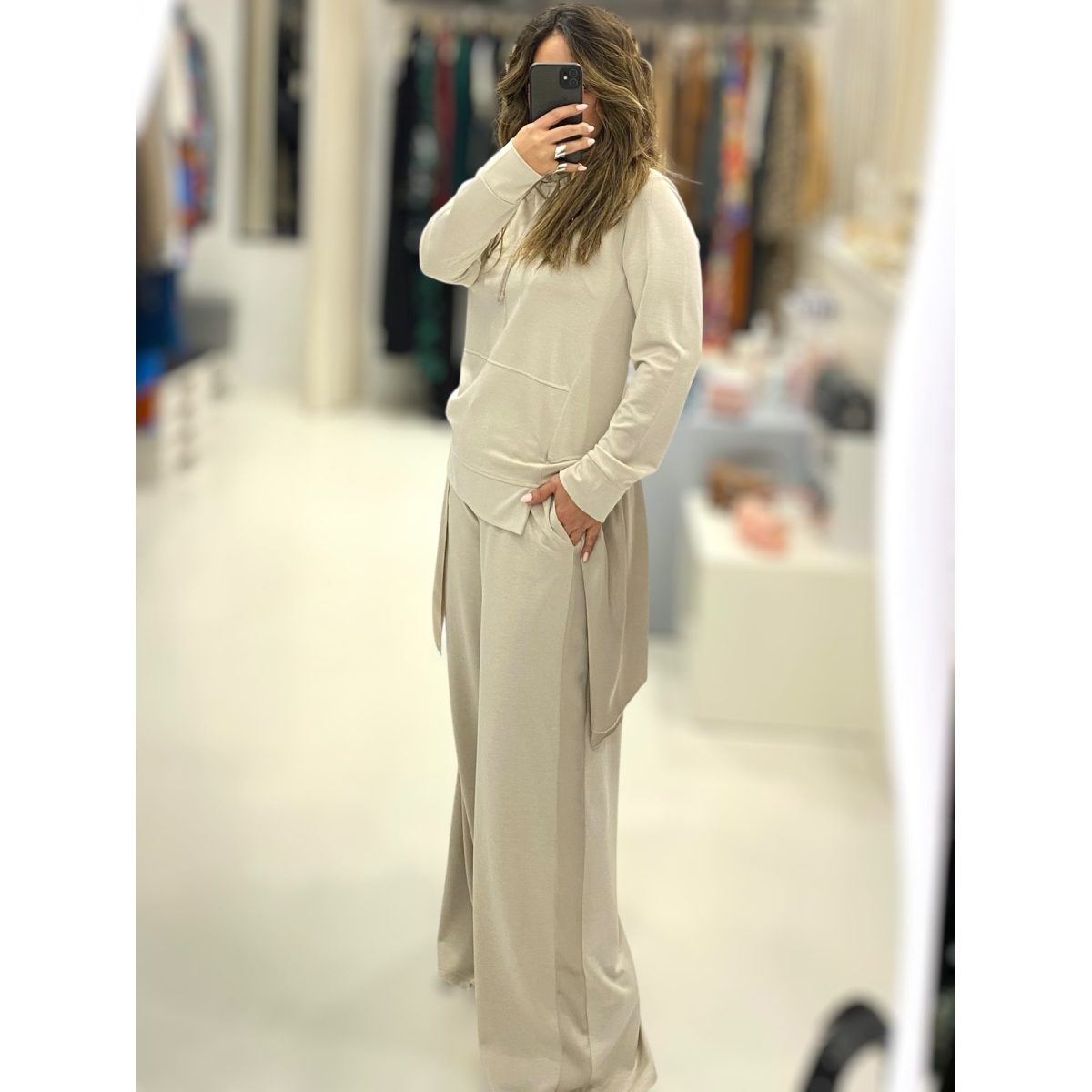 Deppy Joo • Silky touch Tracksuit • Ivory - Image 3