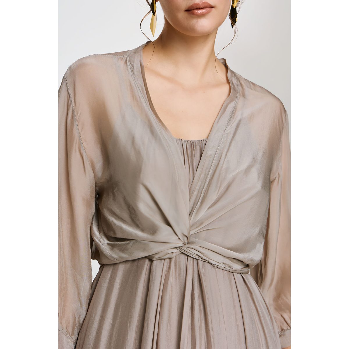 ΕΦΗΜΕΡΟΝ Silk Collection • Chloe Top • Beige - Image 9