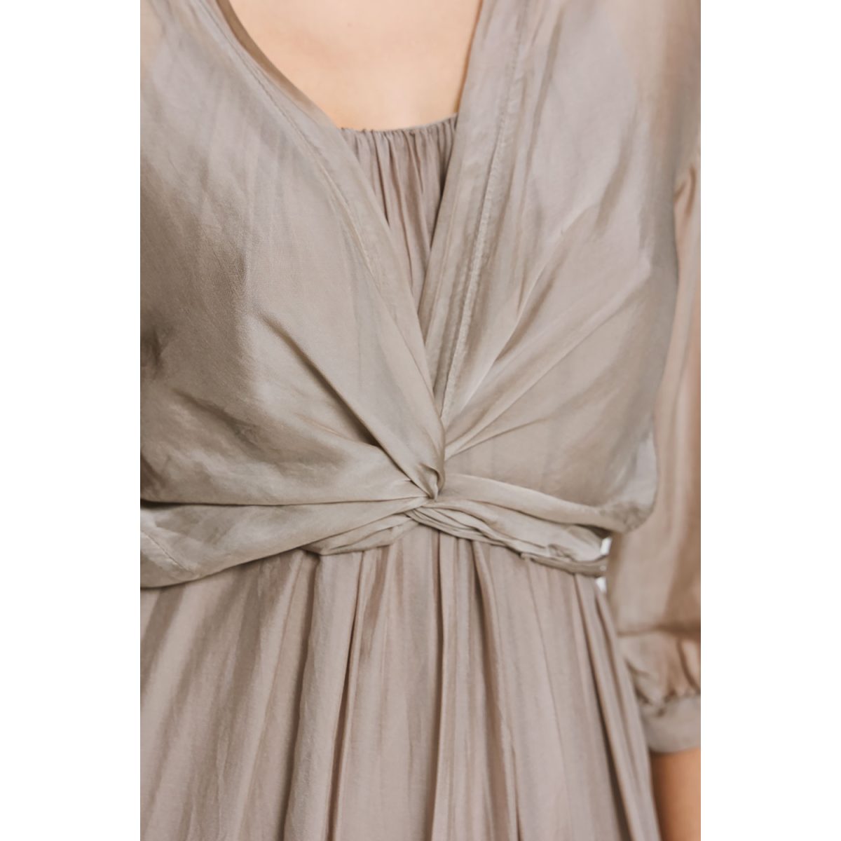 ΕΦΗΜΕΡΟΝ Silk Collection • Chloe Top • Beige - Image 6