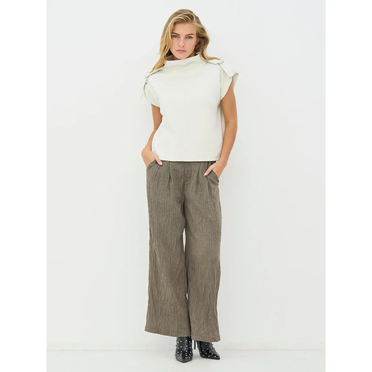 NÜ Denmark • Cora Relaxed Blouse • Bone Ivory - Image 4