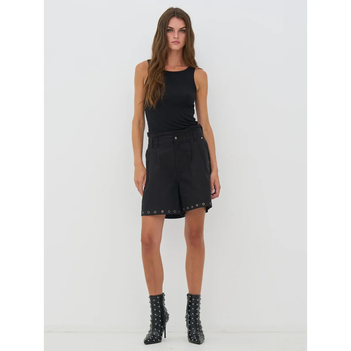NÜ Denmark • Cassidy Relaxed Shorts • Black - Image 3