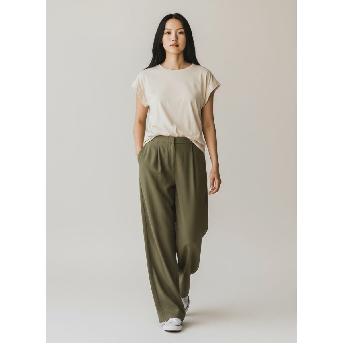 Le Streghe • Rolled-up Sleeves T-shirt • Beige - Image 4