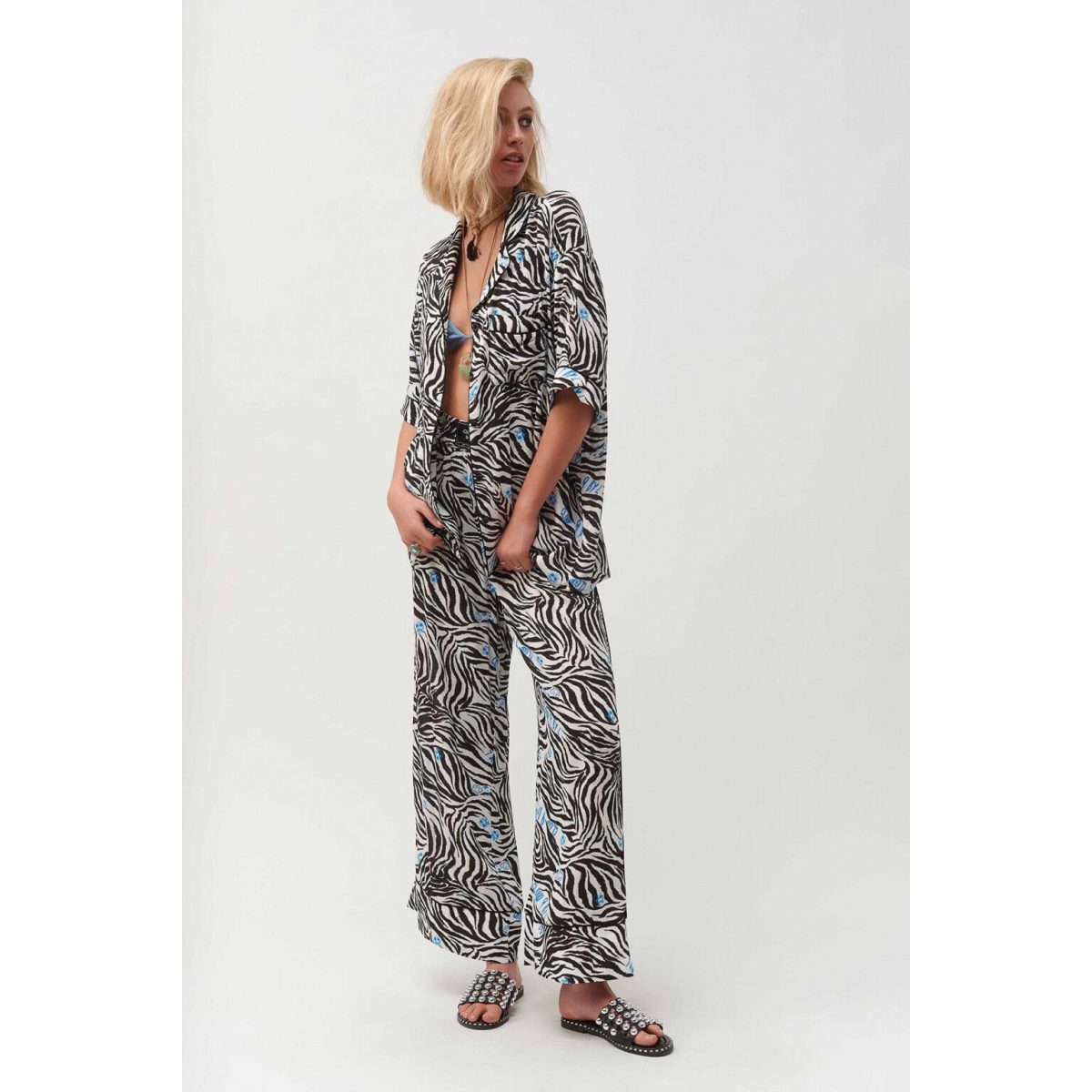 Cloud9byL • Xena Pants • Zebra White Black Blue - Image 2