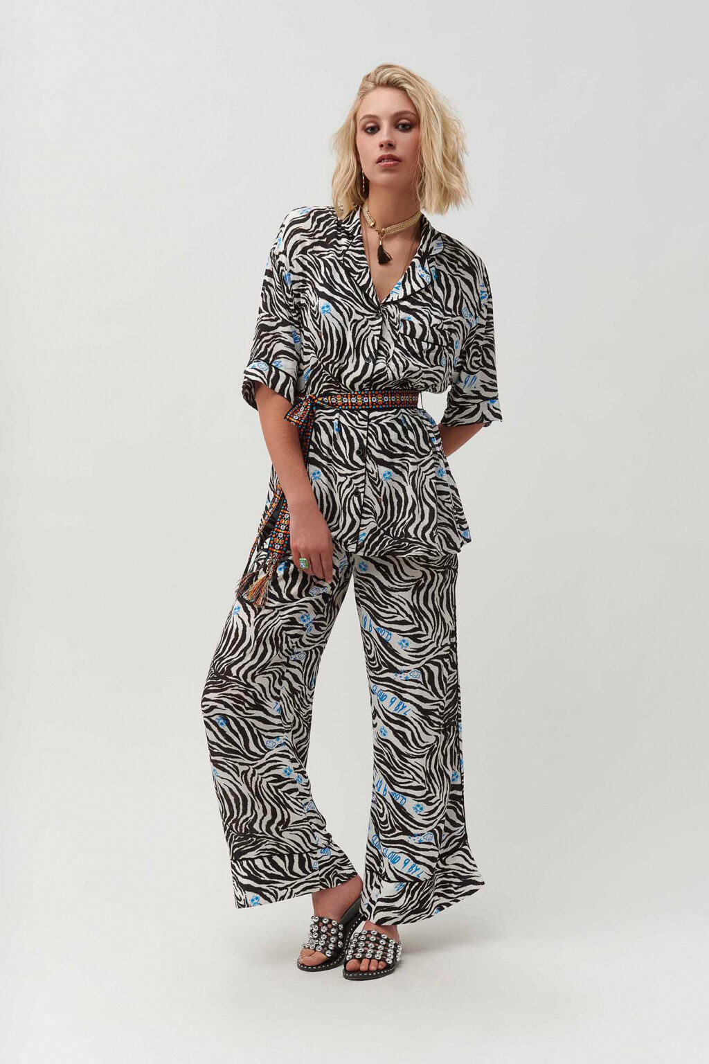 Cloud9byL • Tempo Shirt • Zebra White Black Blue