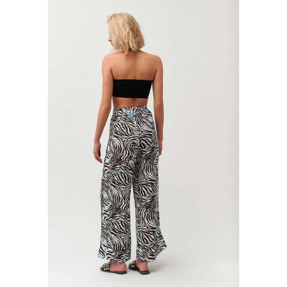 Cloud9byL • Xena Pants • Zebra White Black Blue - Image 5