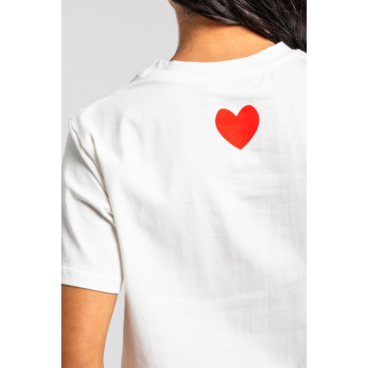 Lolina • More amor por favor Unisex T-Shirt • White Red - Image 2